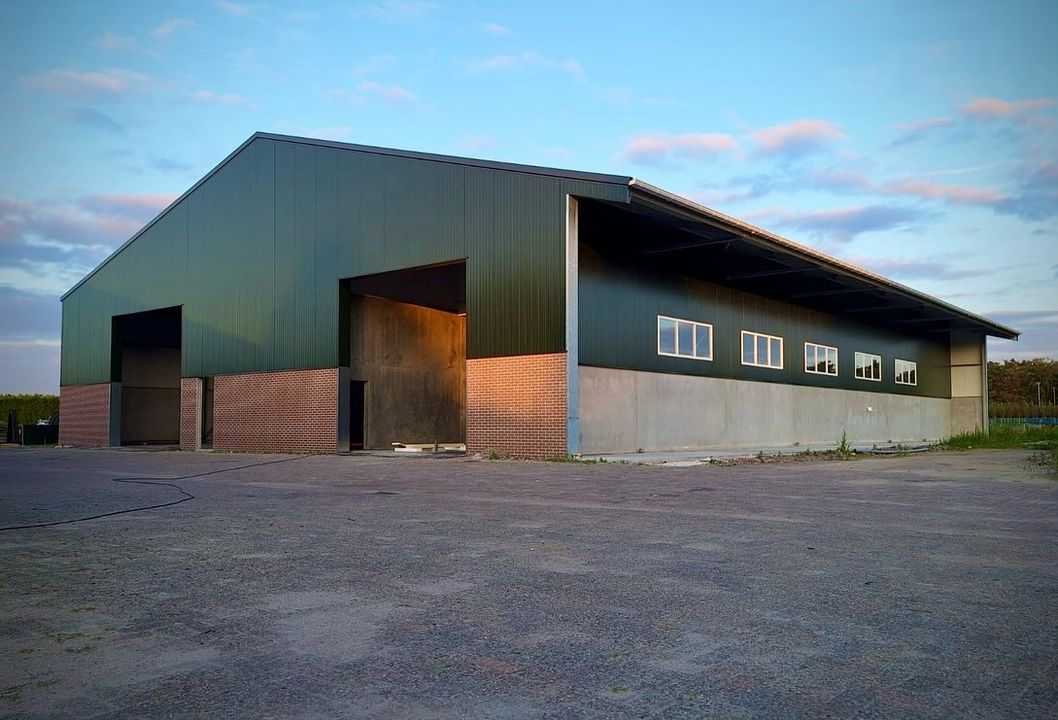  BOUW UPDATEDe bouwvak al weer ruim
