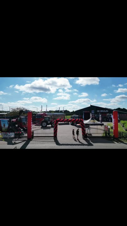  WERE FLYING HIGH  Deze unieke  drone
