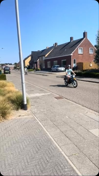 BROMMERS KIEKEN personeelsfeest